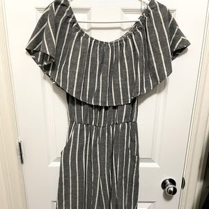 EVERLY gray striped jumpsuit
